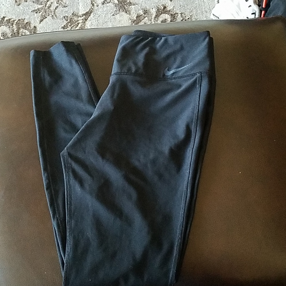 Black nike leggings